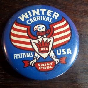 Winter carnival button Vgt 1966